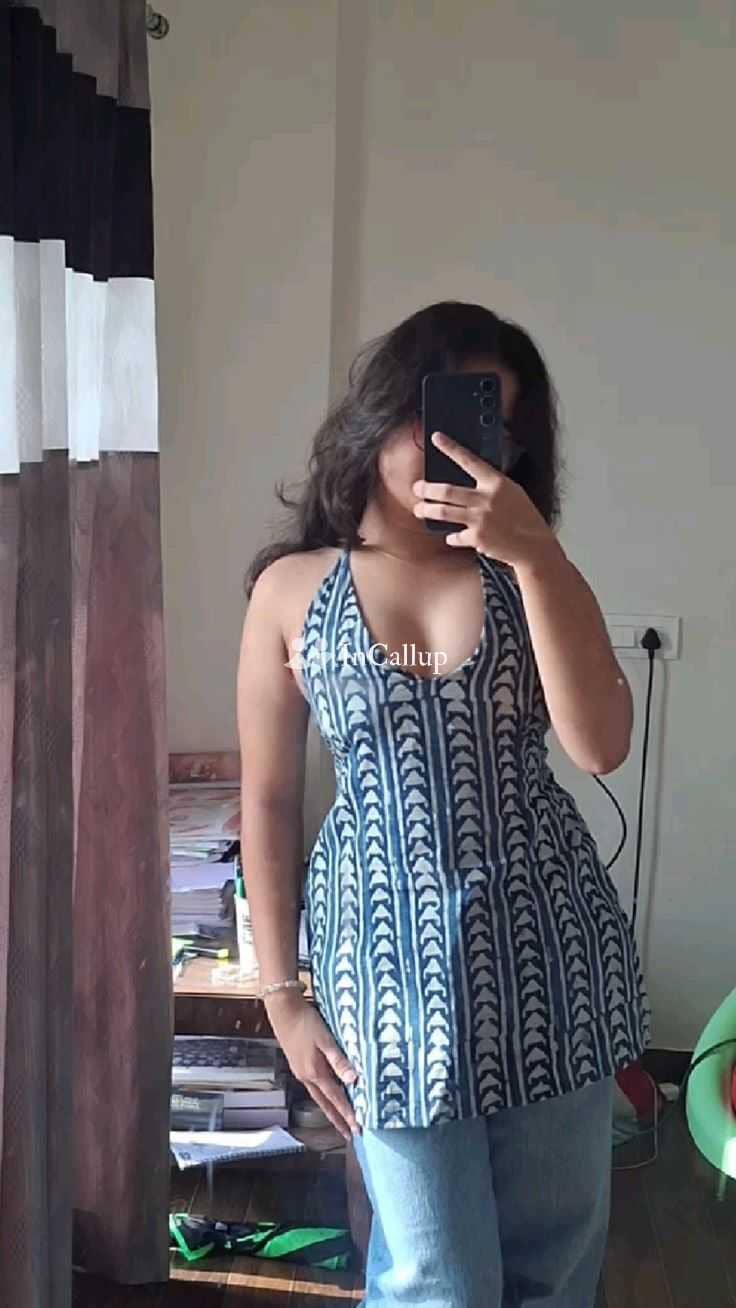 sensual madhu twenty two year old call girls available now trusted reliable service - Call Girls in Bangalore