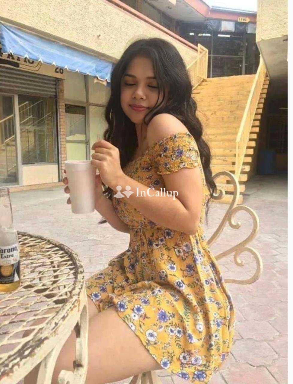 vibrant black hair and black eyes premium babe from bangalore meet pooja a charming twenty one year old call girls - Call Girls in Bangalore