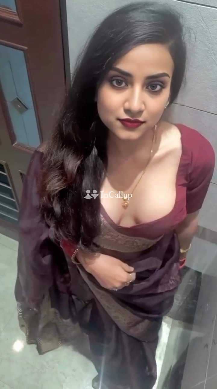 charming riya twenty one year old call girls companion youthful black hair and brown eyes - Call Girls in Bankura
