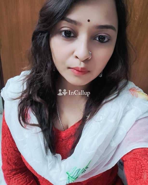 luxury black hair and black eyes exclusive low price vip girl twenty one year old call girls - Call Girls in Bapatla