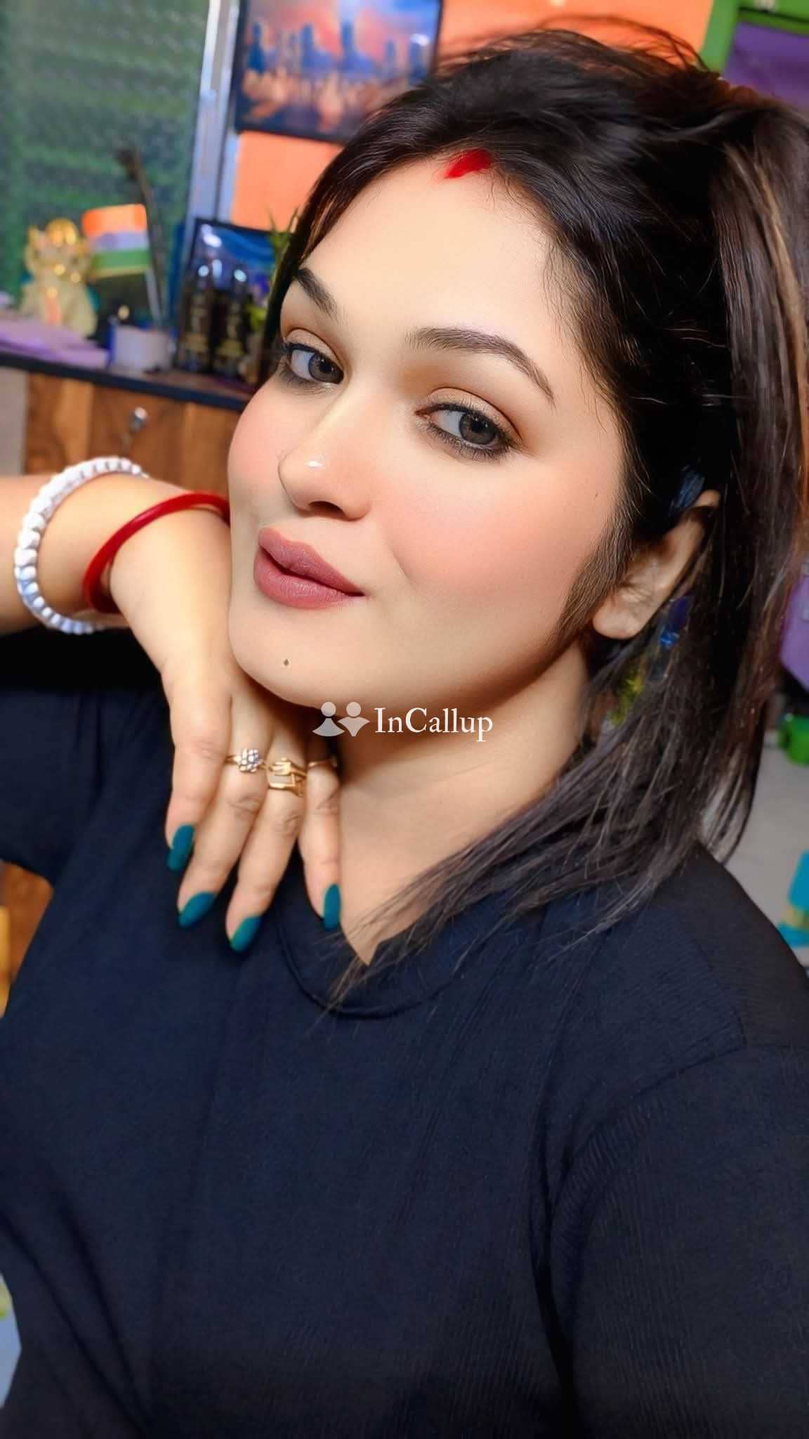 meet komal your petite 19yearold call girl in barasat for erotic massage and unforgettable role play experiences - Call Girls in Barasat