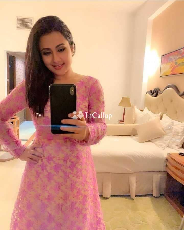 ravishing friendly oral services glamorous black hair and black eyes known for being reliable available for incall - Call Girls in Barasat