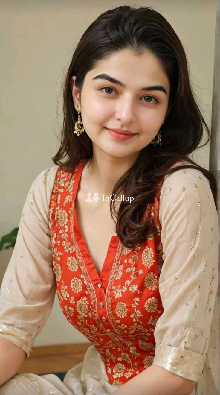 available for girlfriend experience sparkling black eyes and black hair available now trusted reliable service - Call Girls in Bardhaman