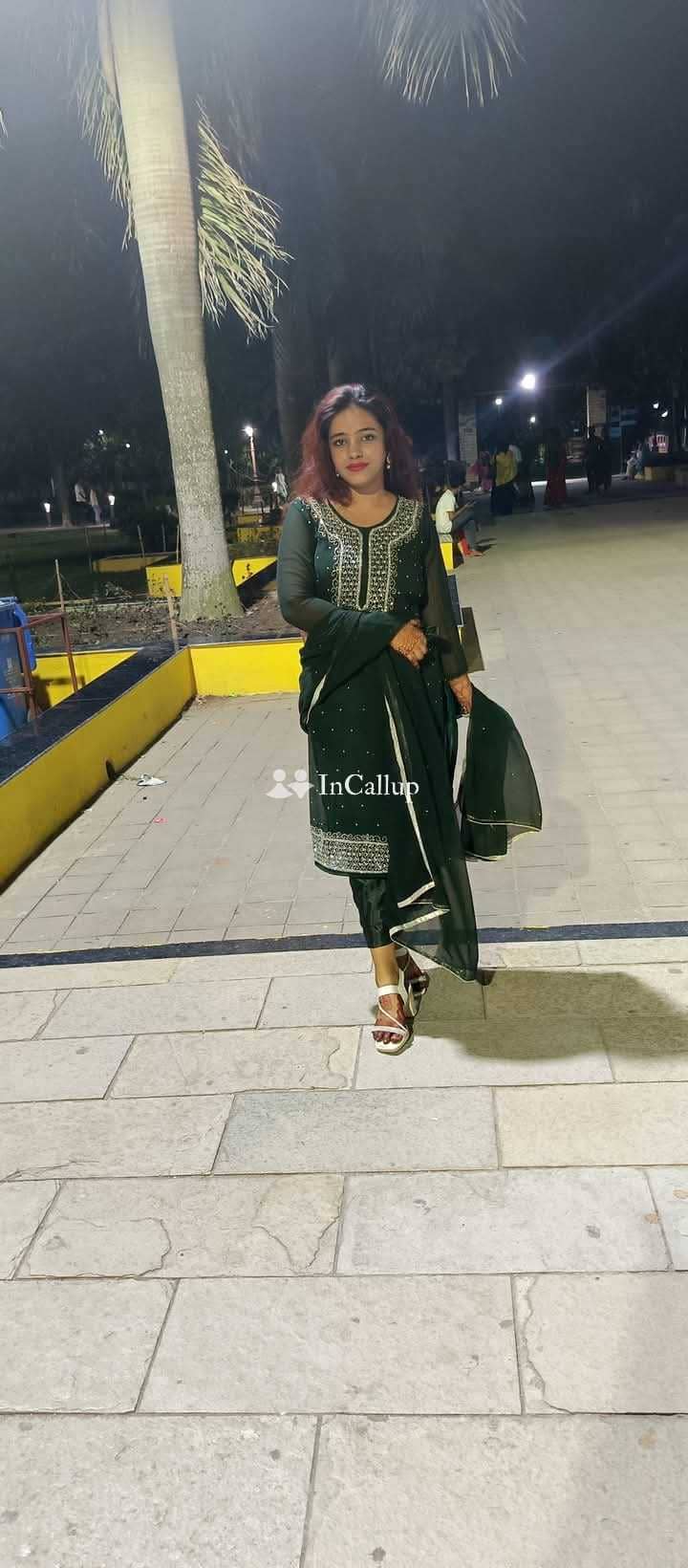 petite ruby kumari twenty year old call girls with curvy figure and blonde eyes available for private dates - Call Girls in Bardhaman