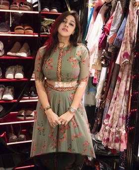 available for flexible hours available now trusted reliable service - Call Girls in Bardhaman
