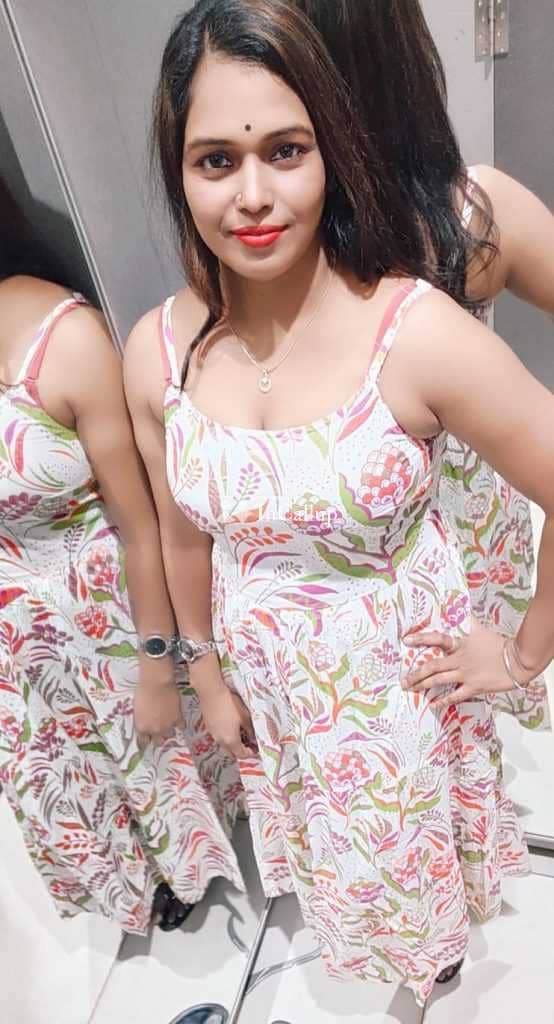 skilled in oral body ejaculation erotic massage french kiss videocall 69 position woman on top - Call Girls in Bardhaman