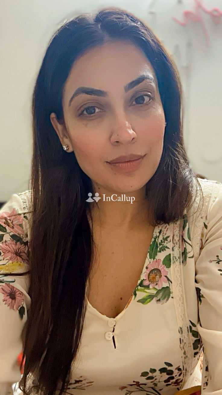 known for being gentle beautiful babe in bardhaman petite oral girlfriend experience model - Call Girls in Bardhaman