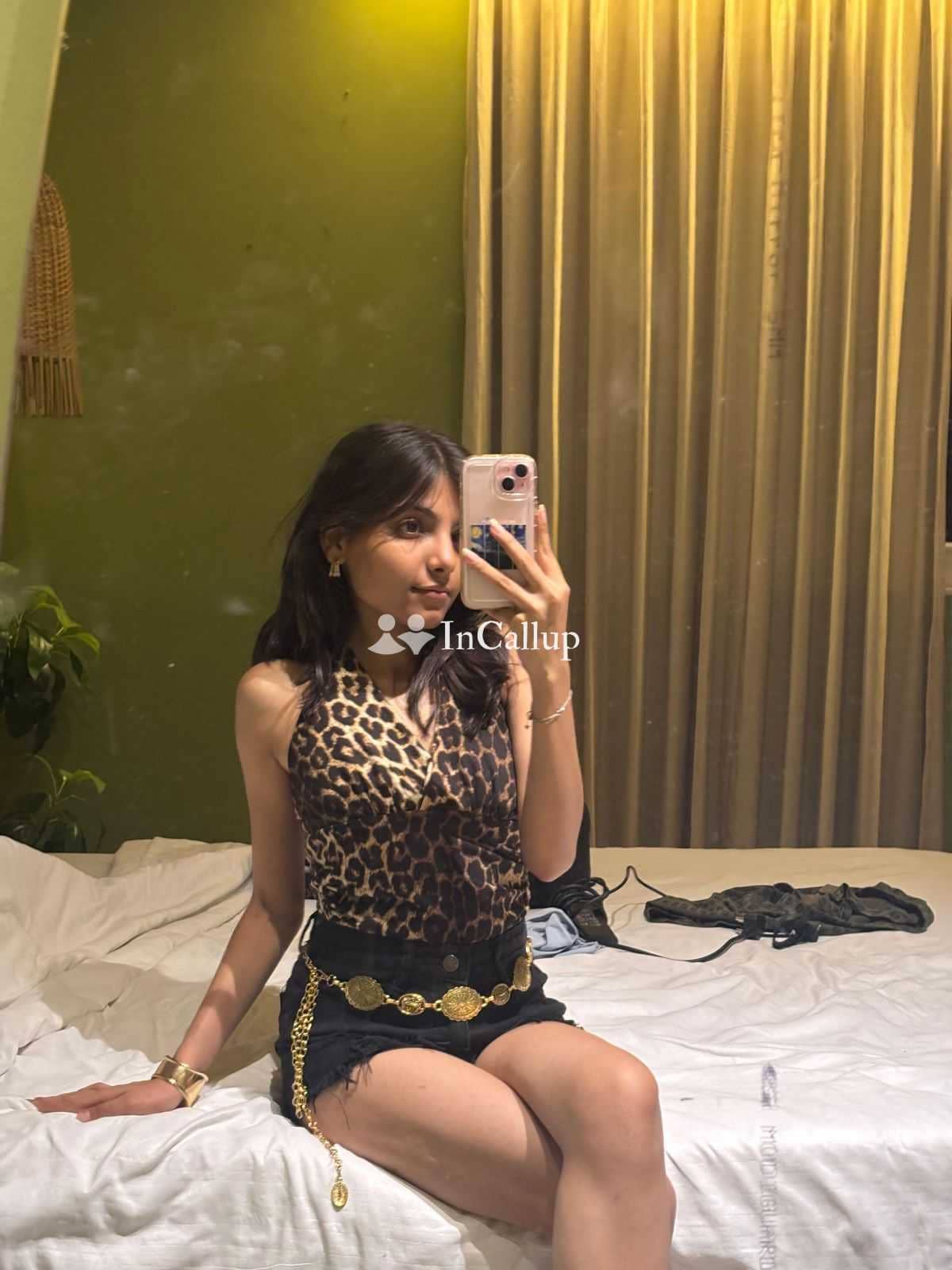 seductive anal erotic massage meet and enjoy with full cash payment eighteen year old call girls - Call Girls in Bareilly