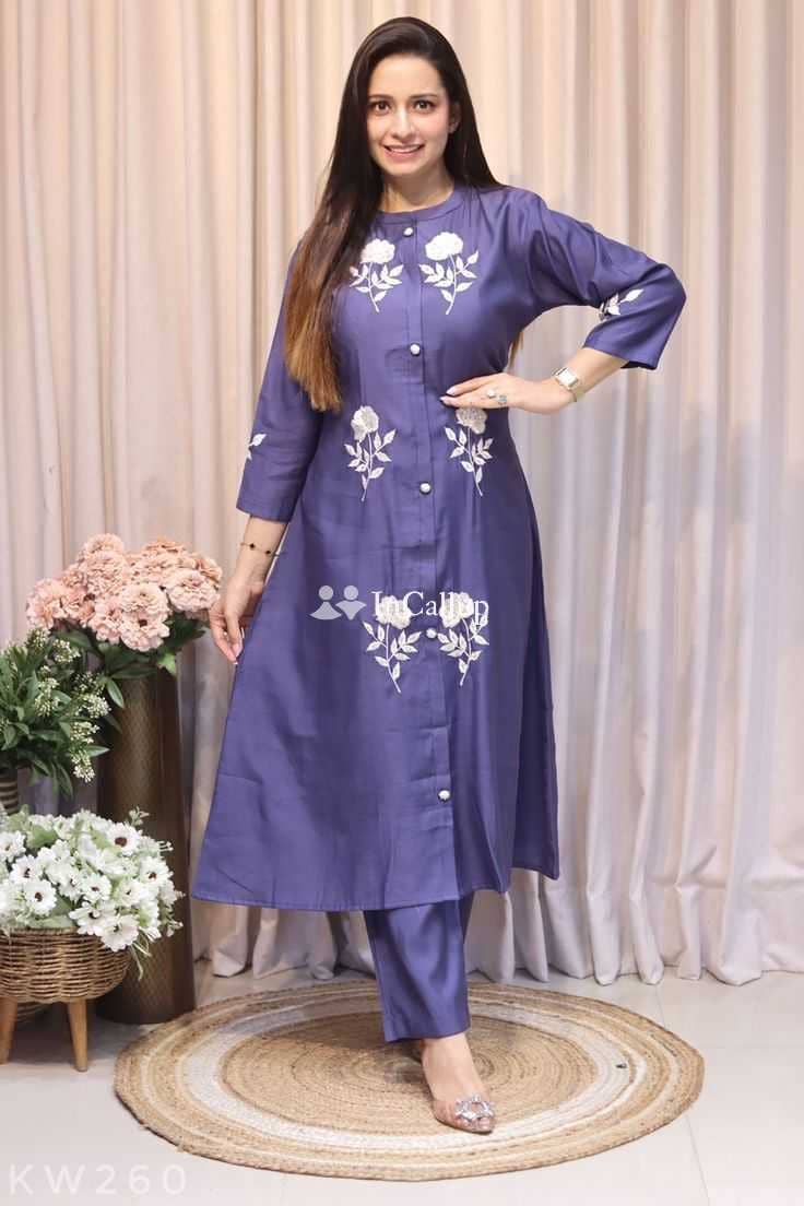 known for being seductive available for available anytime petite bareilly call girl nineteen year old call girls - Call Girls in Bareilly