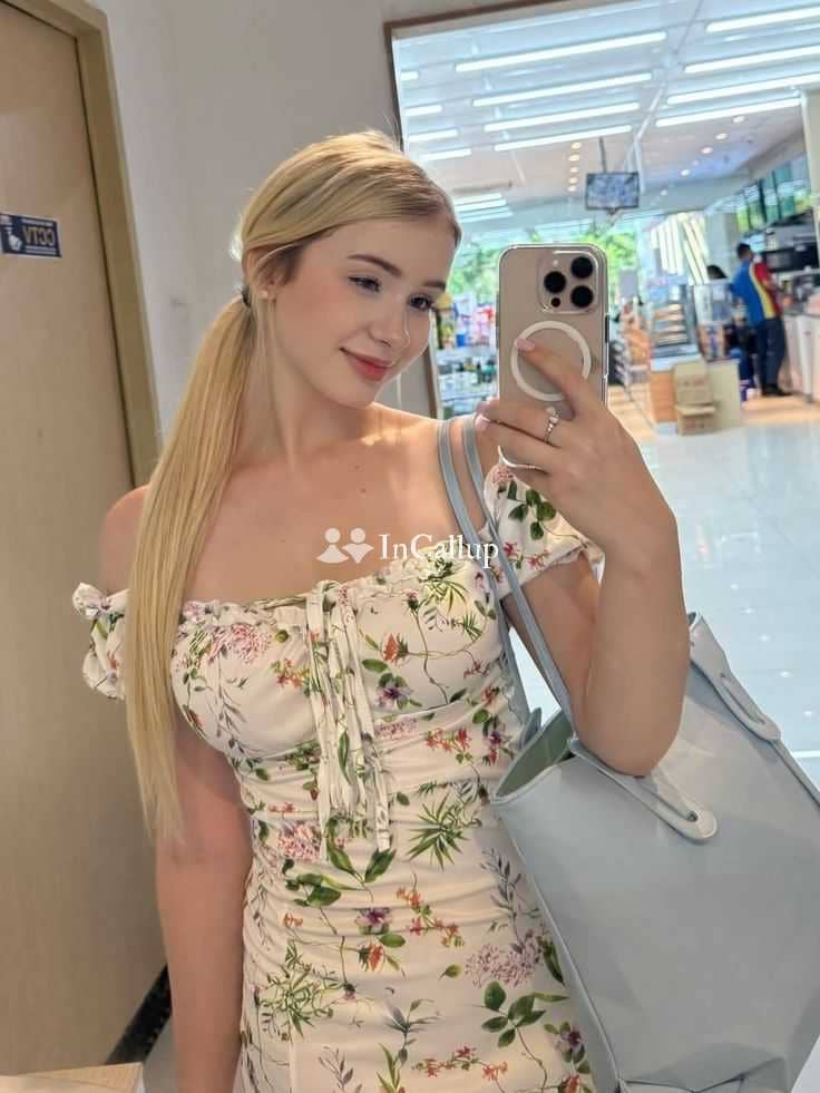 beautiful oral anal girlfriend experience videocall doggy style 69 position blowjob handjob woman on top woman - Call Girls in Barpeta