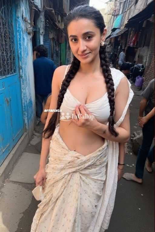 available for discreet meetings beautiful only cash payment twenty year old call girls girlfriend type - Call Girls in Barrackpore