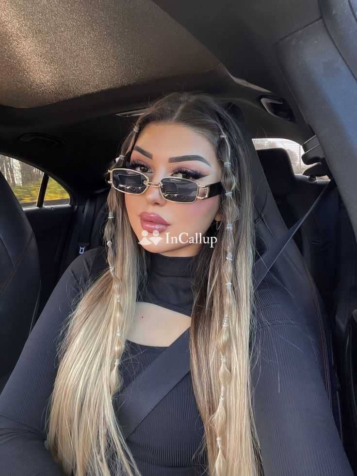 fun available in barrackpore fresh black hair and black eyes fresh anjali twenty three years old call girls - Call Girls in Barrackpore