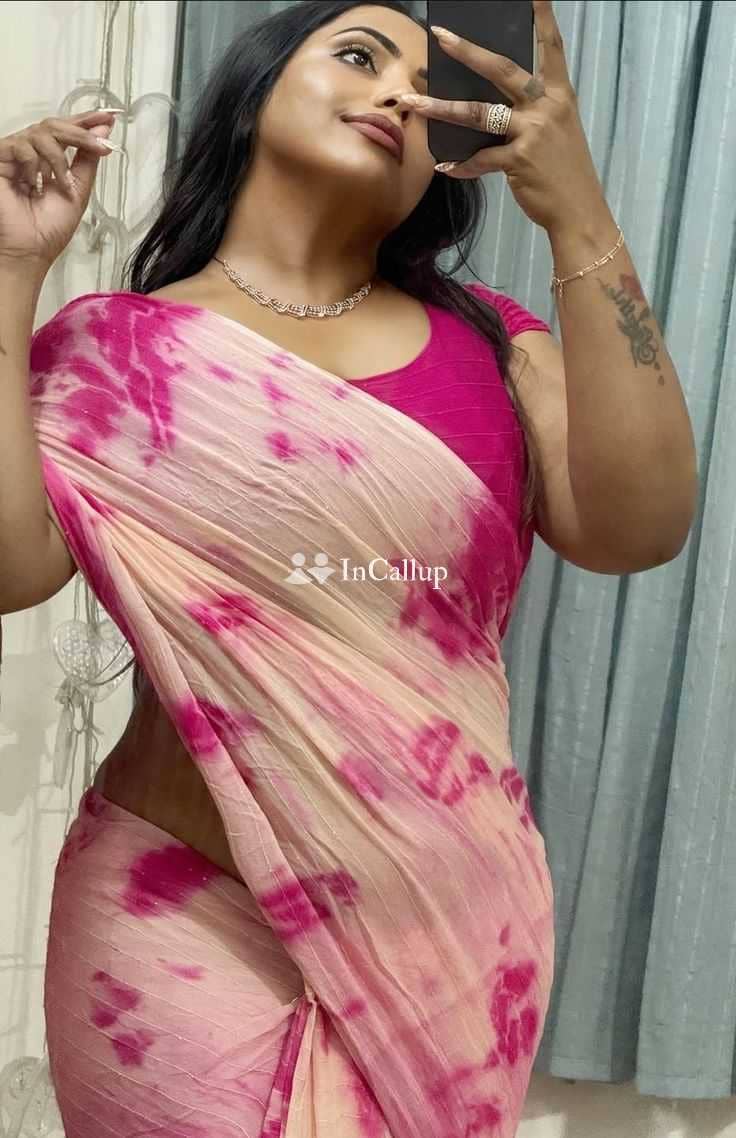 with black hair and brown body type enjoy company of only cash payment twenty year old call girls beauty - Call Girls in Barrackpore