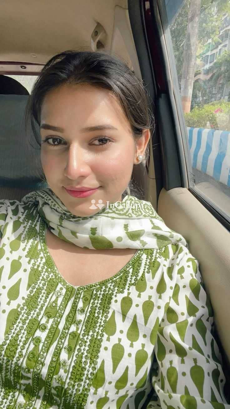 available for incall escort available in basirhat stunning auburn hair and blue body - Call Girls in Basirhat