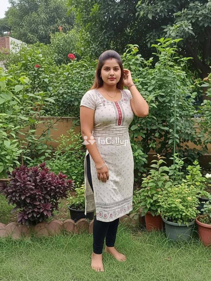 sweet doggy style 69 position blowjob handjob girl hot girl in basirhat known for being flirty - Call Girls in Basirhat
