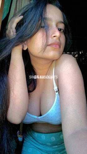 professional oral escort available for casual fun known for being unique charming black eyes and black hair - Call Girls in Basirhat