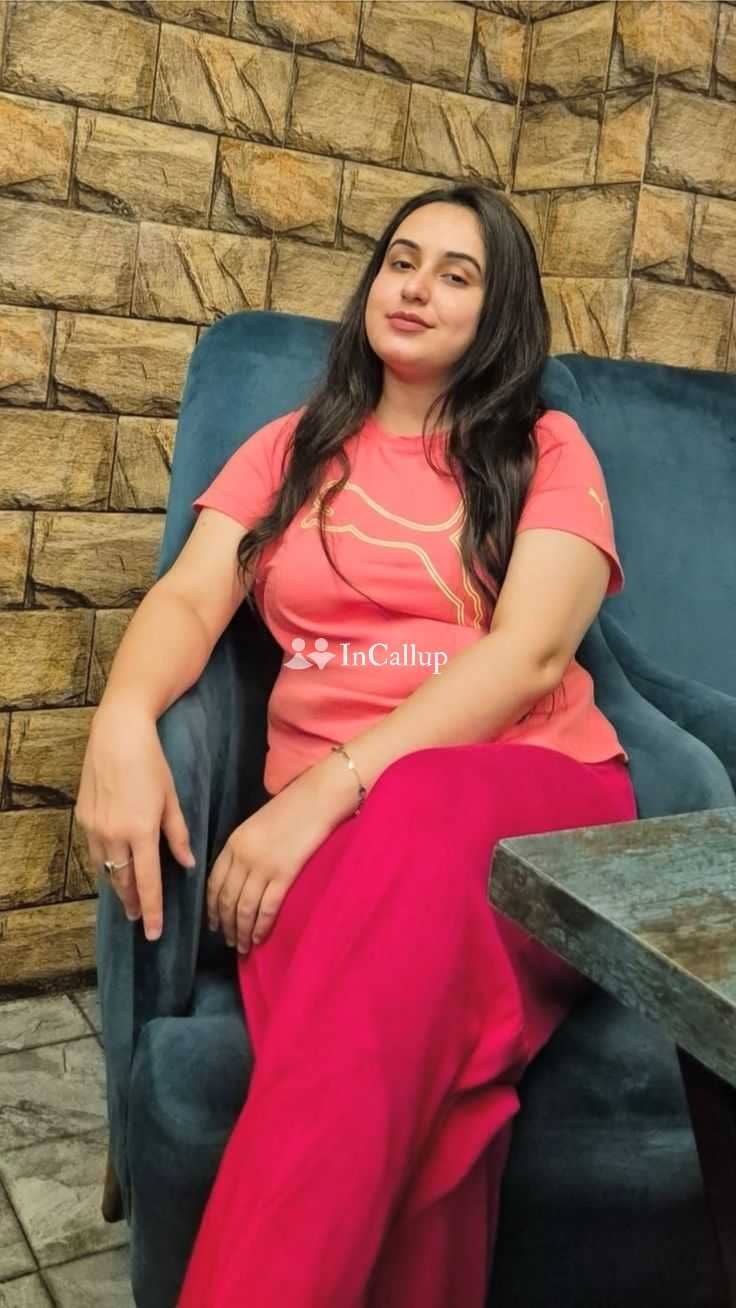 with black body type and black eyes horny living in basti available for available anytime - Call Girls in Basti