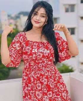 feminine black hair and brown eyes available now trusted reliable service - Call Girls in Begusarai