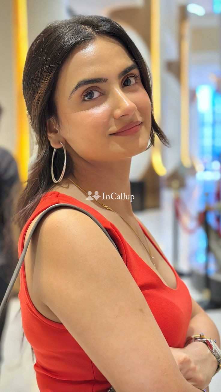 beautiful curves and black eyes this is pallavi patel an elegant twenty one year old call girls - Call Girls in Belgaum