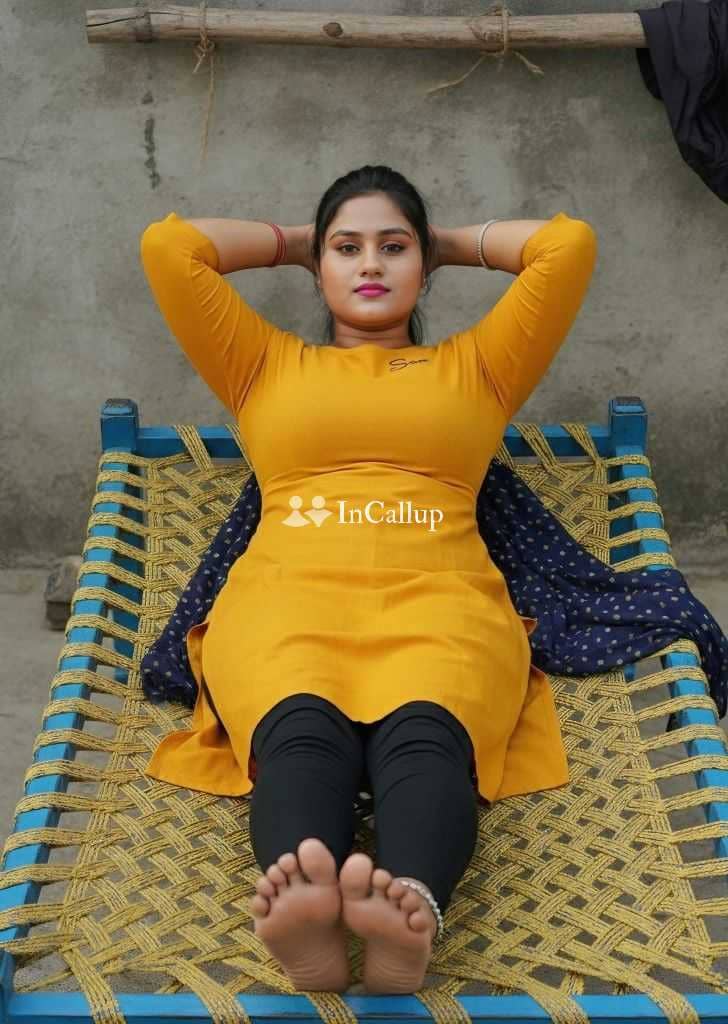 available for long bookings known for being fascinating hot only cash payment twenty years old call girls - Call Girls in Bemetara