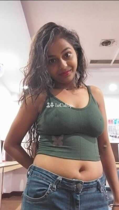 luxury blonde hair and black eyes available for long bookings known for being angelic beautiful model in berhampore - Call Girls in Berhampore