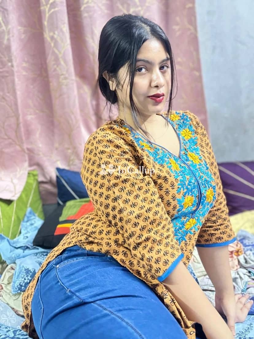 explore your desires with roshni the adventurous 20yearold call girl in berhampore ready to please you tonight - Call Girls in Berhampore
