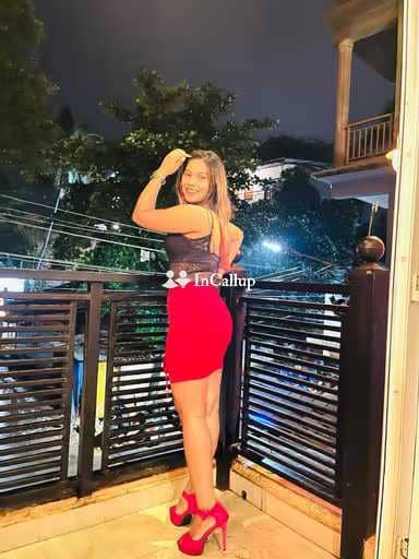 with blonde body type and black eyes sweet neha twenty one years old call girls for your pleasure - Call Girls in Bettiah