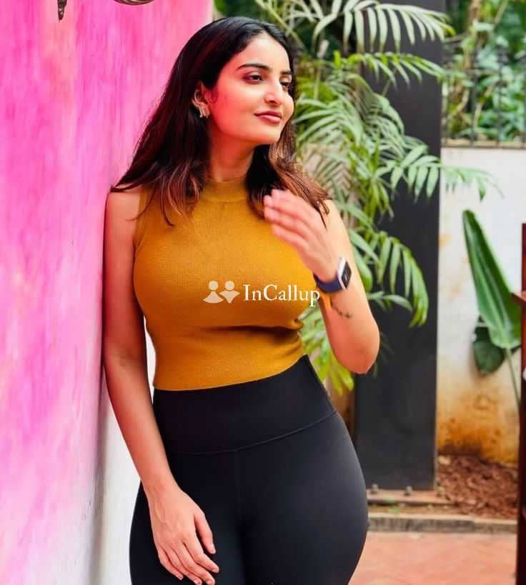 charming escort in bettiah available for long bookings angelic black hair and black eyes - Call Girls in Bettiah