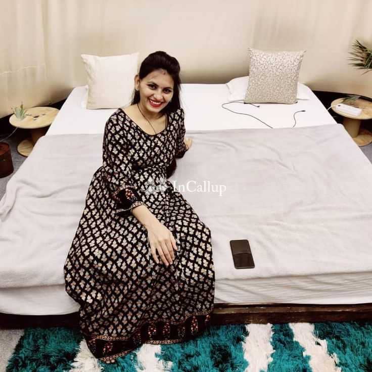 hot riya patel twenty two years old call girls known for being sensual escort service in betul near betul - Call Girls in Betul