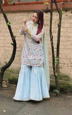 known for being attractive having auburn eyes and brown hair available now trusted reliable service - Call Girls in Bharuch