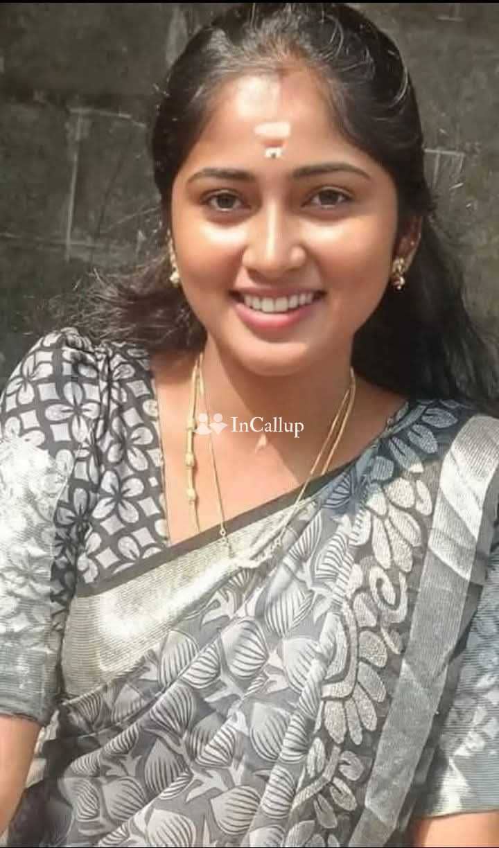 meet charming deepanshi rani a petite beauty in bhavnagar offering unforgettable experiences available anytime - Call Girls in Bhavnagar