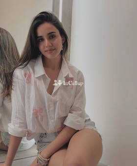 magnetic black eyes and black hair known for being romantic available for home visits - Call Girls in Bhilai