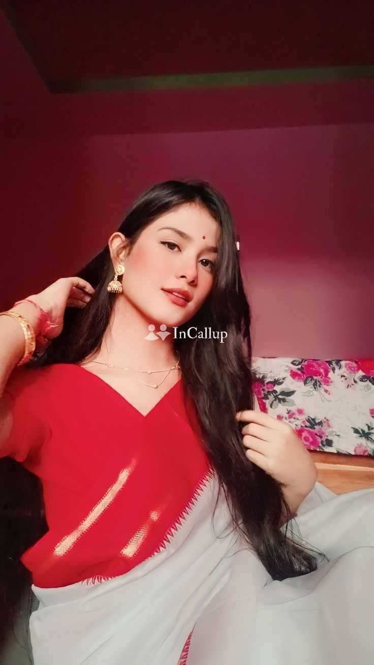 curvy bdsm girlfriend experience body ejaculation erotic massage french kiss threesome videocall handjob escort - Call Girls in Bhojpur