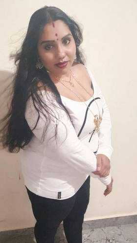 petite escort in bhubaneswar young anal girlfriend experience escort angelic black hair and brown eyes - Call Girls in Bhubaneswar