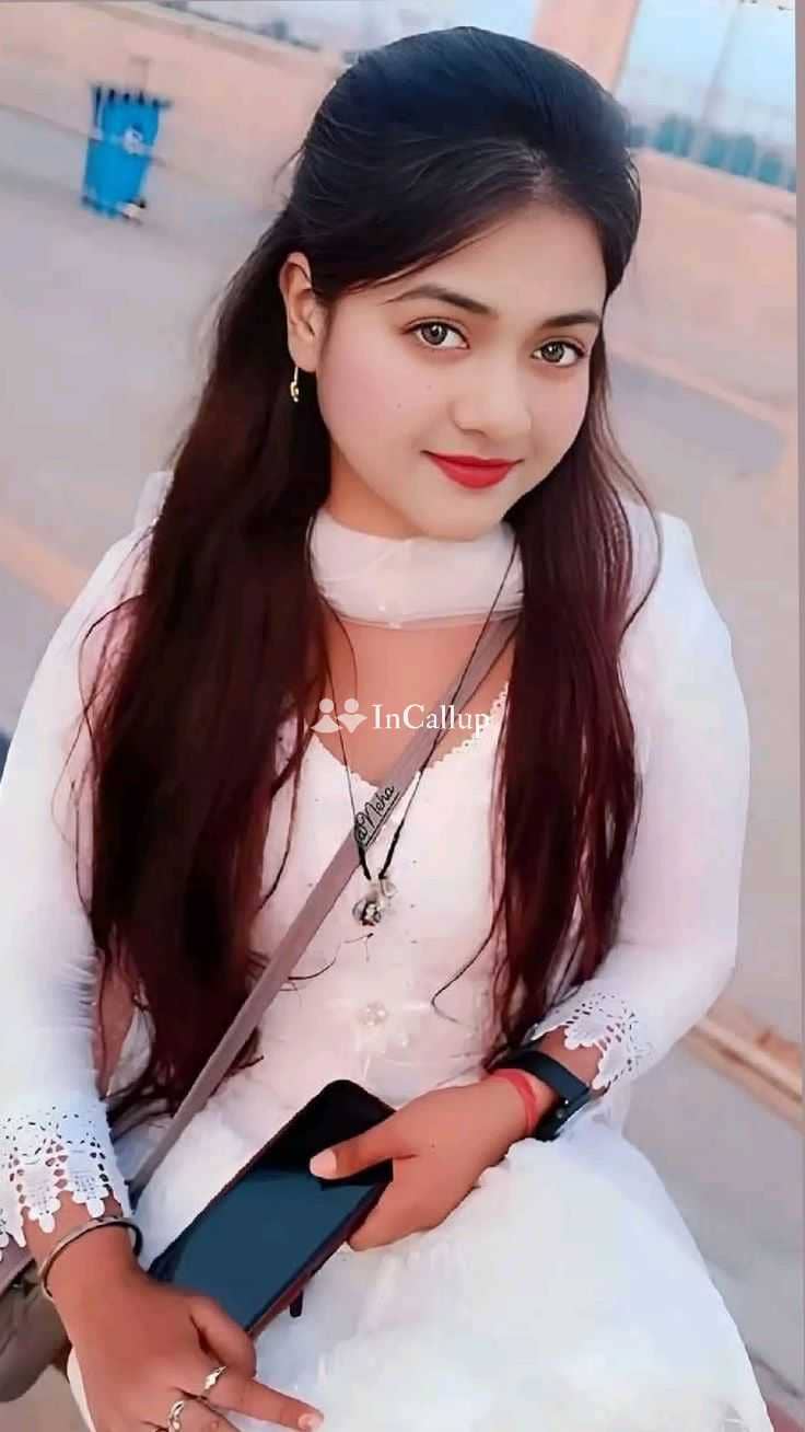 sweet low price call girl twenty years old call girls for your pleasure adorable black eyes and black hair - Call Girls in Bhubaneswar