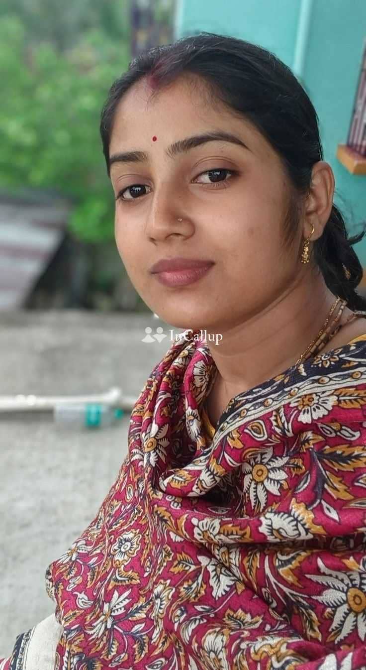 known for being smart enjoy company of only cash payment twenty year old call girls beauty alluring - Call Girls in Bijapur