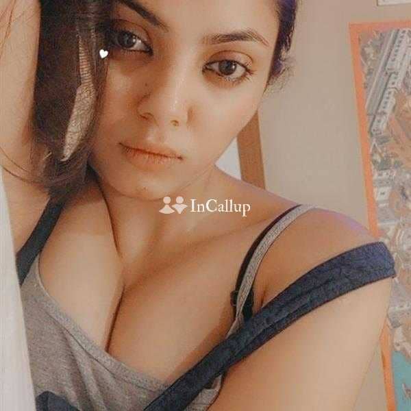smooth auburn eyes and brown hair i am shonam kumar i offering eighteen year old call girls experience - Call Girls in Bijapur
