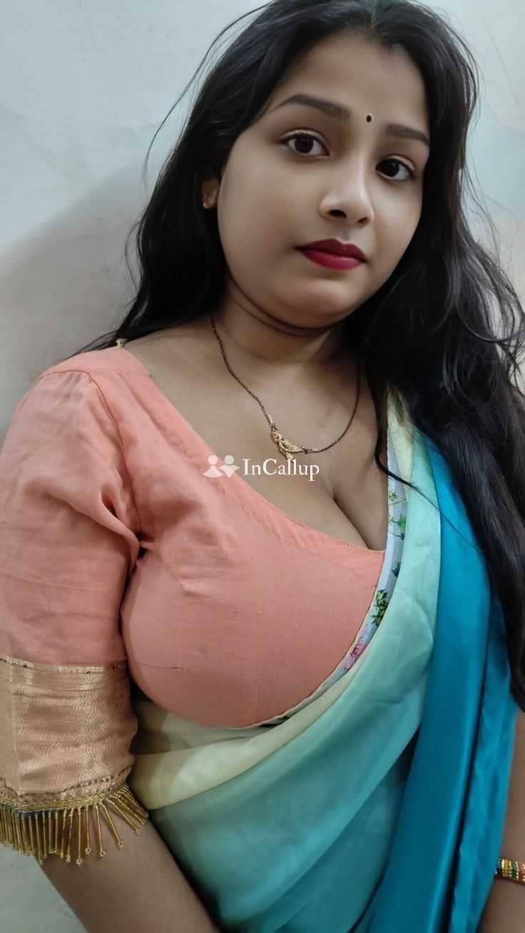 intimate doggy style blowjob handjob service delightful auburn eyes and brown hair romantic companion in bijapur - Call Girls in Bijapur