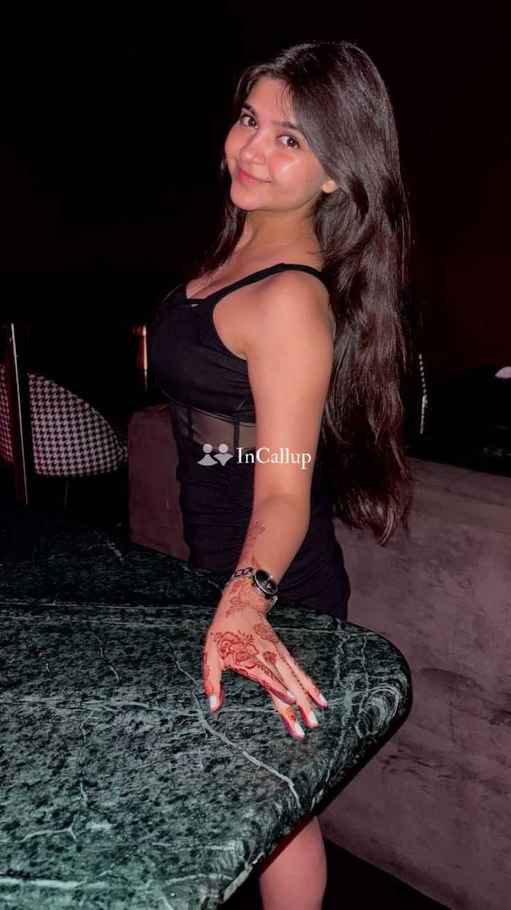 glamorous cash payment genuine twenty one years old call girls magnetic black eyes and black hair - Call Girls in Bilaspur