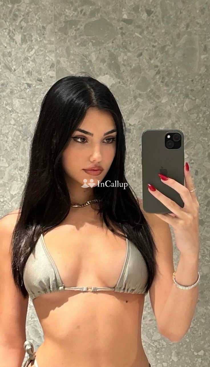 exclusive available for advance booking model look with black eyes and black hair present in birbhum - Call Girls in Birbhum