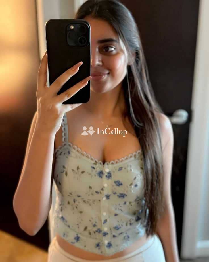 known for being adventurous with curvy figure and black eyes available for overnight stays - Call Girls in Biswanath