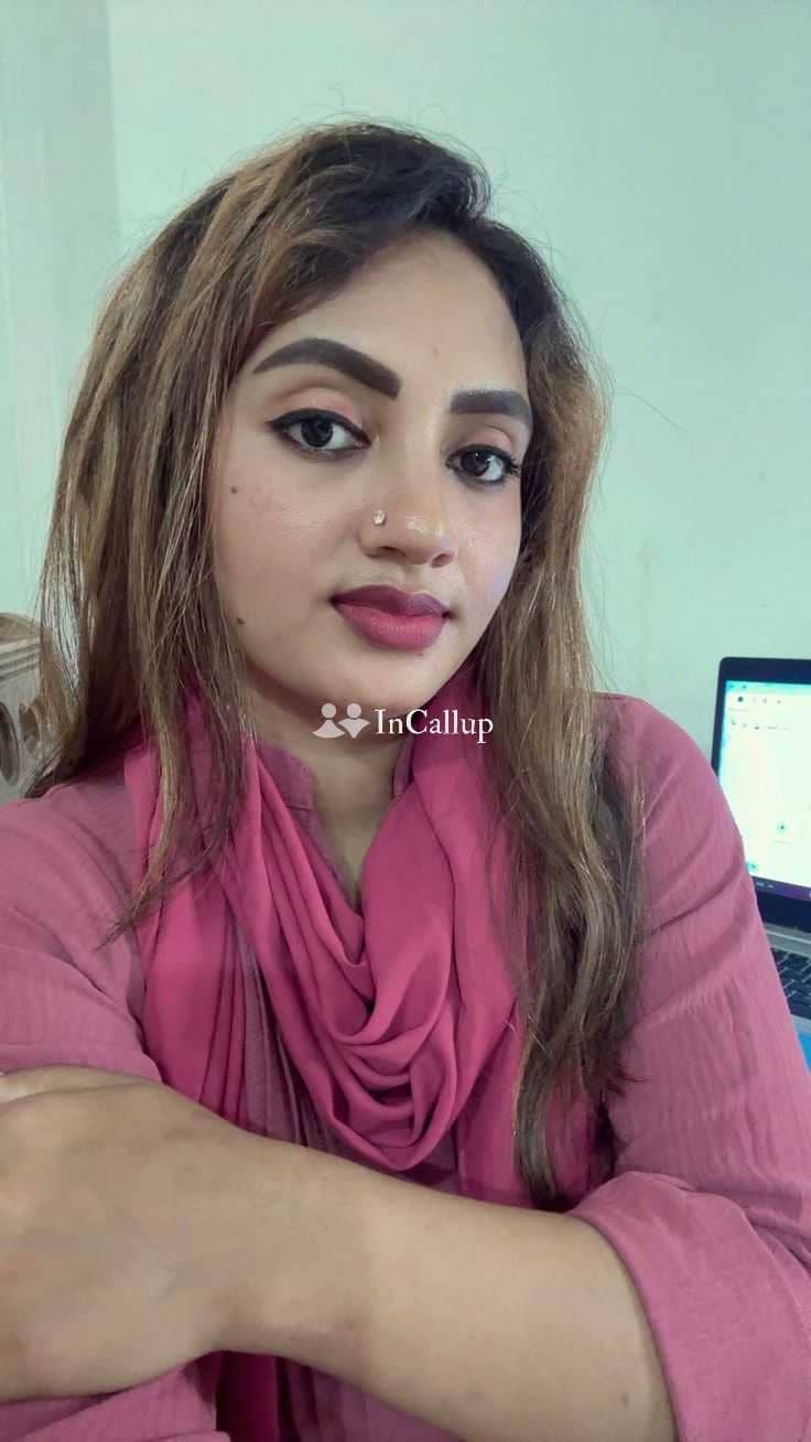 with black hair and black body type indulge in low price call girl a twenty two year old call girls fantasy - Call Girls in Bokaro