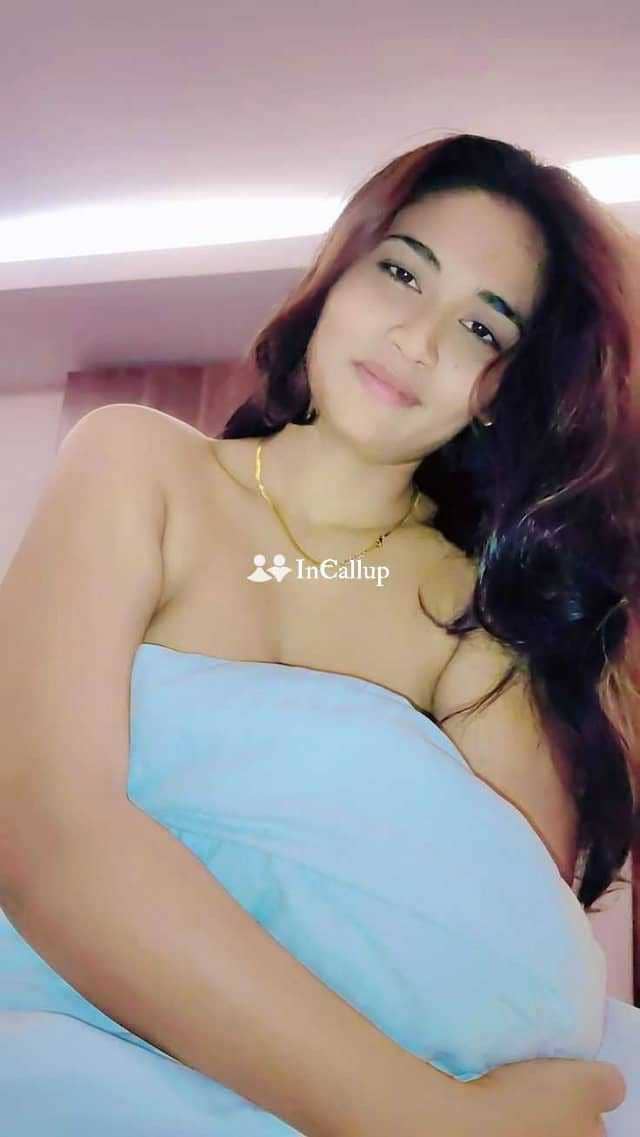 available for casual fun charming brunette eyes and black hair available now trusted reliable service - Call Girls in Bongaon