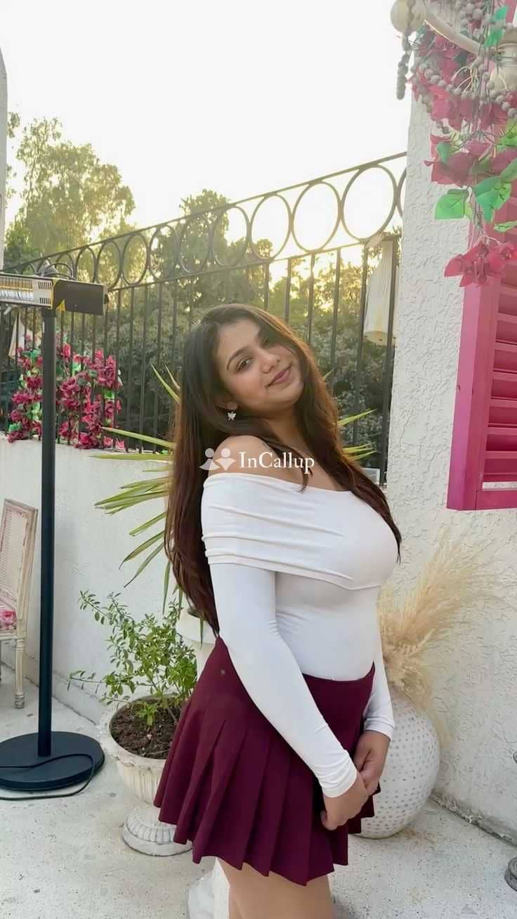 your city bongaon known for being cheerful sweet black eyes and black hair available now trusted reliable service - Call Girls in Bongaon