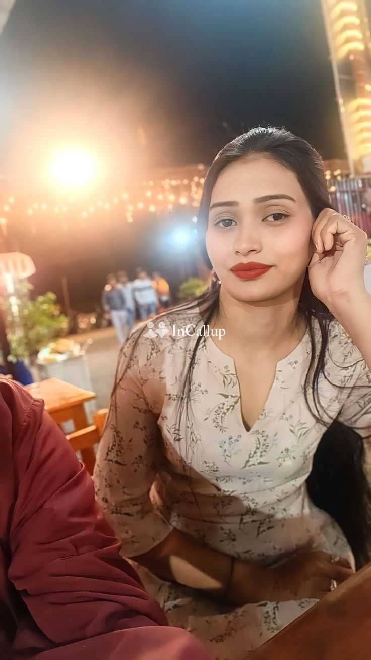 i am brahmapur escorts se a twenty one year old call girls dreamy black eyes and black hair queen - Call Girls in Brahmapur