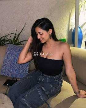 available for hotel visits glamorous introducing kareena kumari a twenty year old call girls ready to please - Call Girls in Canacona