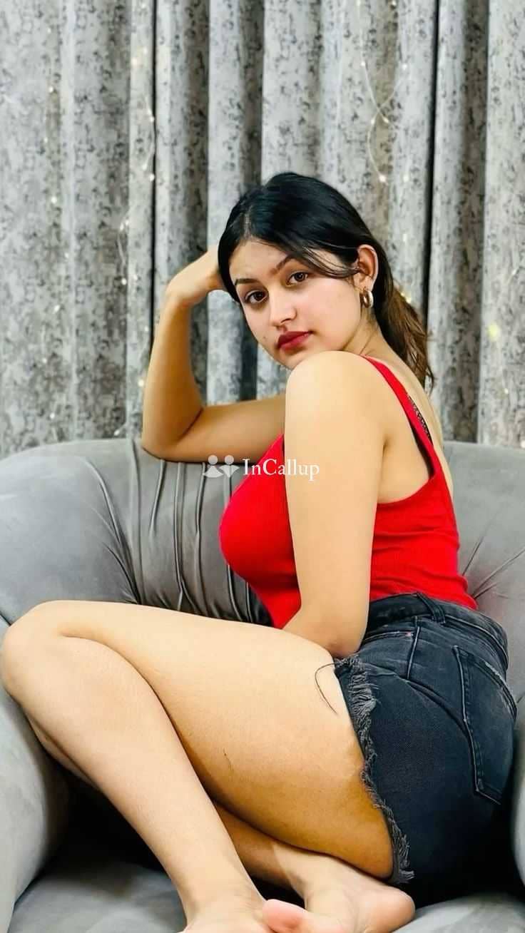 available for business trip service sparkling black eyes and black hair available now trusted reliable service - Call Girls in Central Delhi