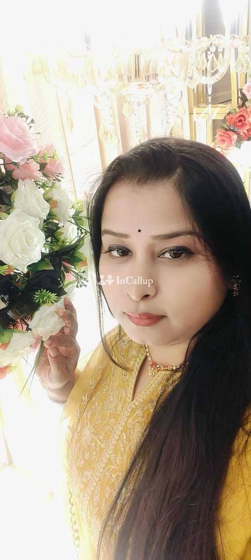 mature rekha twenty two year old call girls available for day and night service appointment in central delhi - Call Girls in Central Delhi