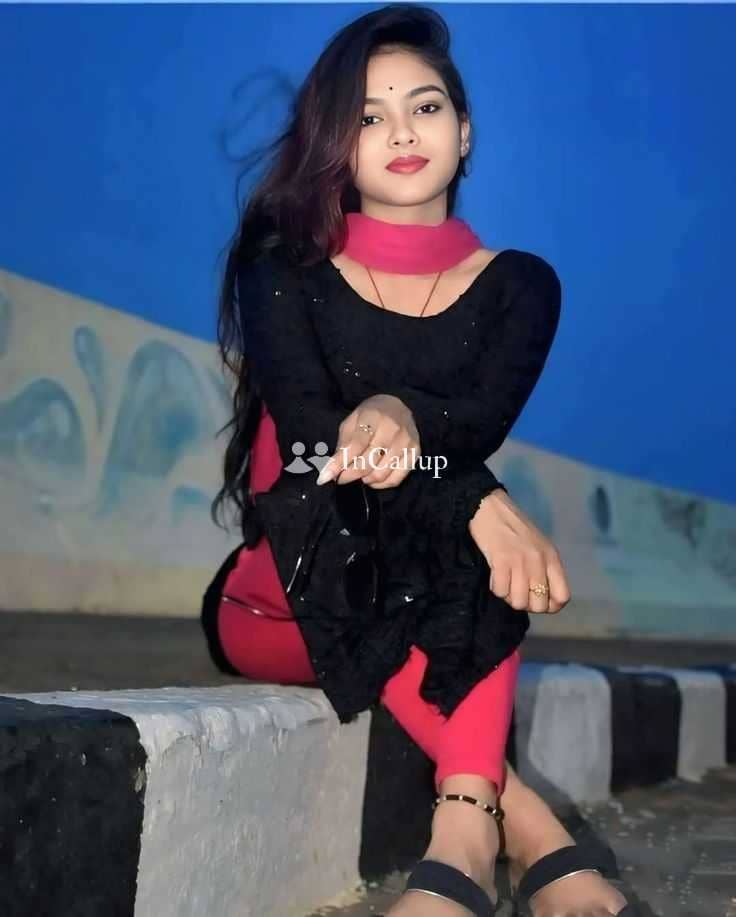 available nearby chandigarh known for being skilled delicate black hair and black eyes available for private dates - Call Girls in Chandigarh