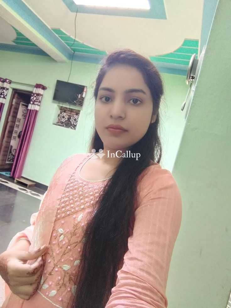 available for long bookings escort girl from chandigarh feminine blonde hair and black eyes known for being classy - Call Girls in Chandigarh